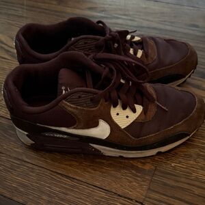 Nike Men's Dark Brown and White Sneakers
